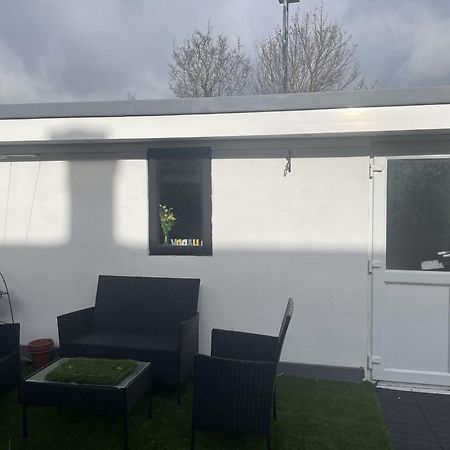 Beautiful Place To Live Near Heathrow Windsor Legoland & Free Parking Onsite Burnham  Exterior foto